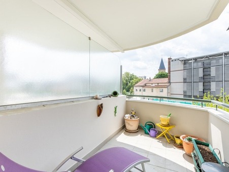 Autre de luxe Paris 18ème 750 000 €