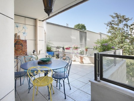 Autre de luxe Paris 18ème 795 000 €