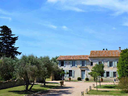 Maison de prestige Arles 2 740 000 €
