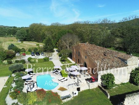 à vendre Villa de prestige Alpes de haute provence 1 680 000 €