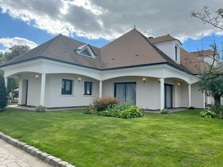 Vente Villa de prestige Le Plessis Trévise 890 000 €