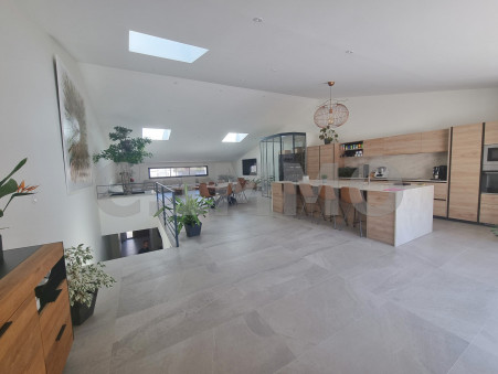 Vente Maison de qualité Servian 890 000 €