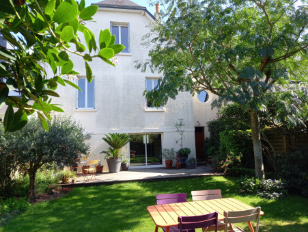 Maison de prestige Rennes 686 400 €