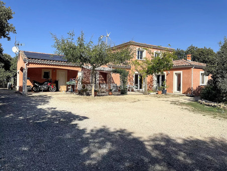 à vendre Villa haut de gamme Suze la Rousse 850 000 €