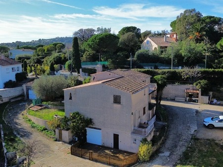 Achat Maison de luxe Les Issambres 756 000 €