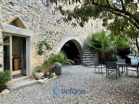 Maison de prestige Uzes 720 000 €