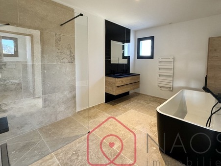Maison de luxe Draguignan 570 000 €