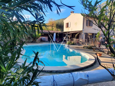 Maison de prestige Le plan-de-la-tour 900 000 €