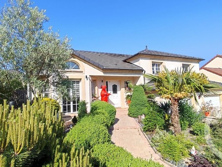Maison de luxe Thionville 649 000 €