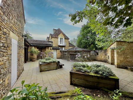 à vendre Demeure de ville et village de prestige Sarlat la Canéda 3 972 000 €