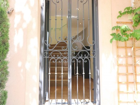 Vente F2 d’exception Saint Cyr sur Mer 517 000 €