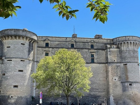 Vente Château haut de gamme Gordes 1 050 000 €