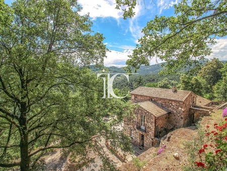 Maison de prestige Les vans 700 000 €