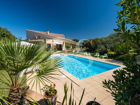 Achat Maison de caractère haut de gamme La Roque sur Pernes 1 395 000 €