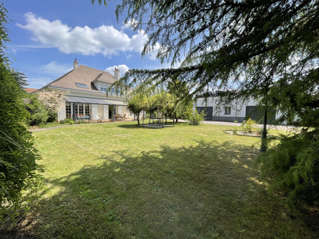 Maison de luxe Le mans 599 500 €