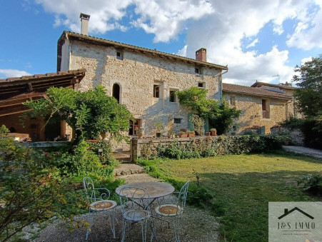 Vente Maison de caractère de luxe Charente 520 000 €