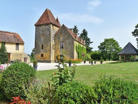 Vente Château de luxe Marcillac Saint Quentin 998 000 €