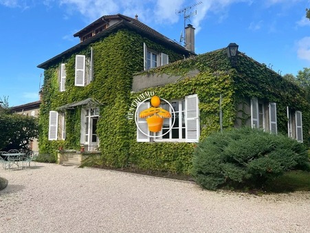 Vente Propriété d’exception Bourgoin Jallieu 695 000 €