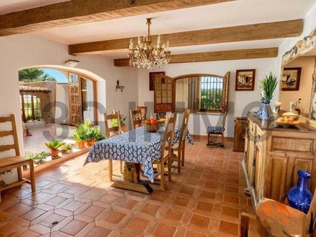 à vendre Mas haut de gamme Saint Maximin la Sainte Baume 595 000 €
