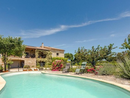 Maison de prestige Vallon-pont-d'arc 675 000 €