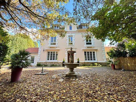 à vendre Villa de prestige Basse Goulaine 889 000 €