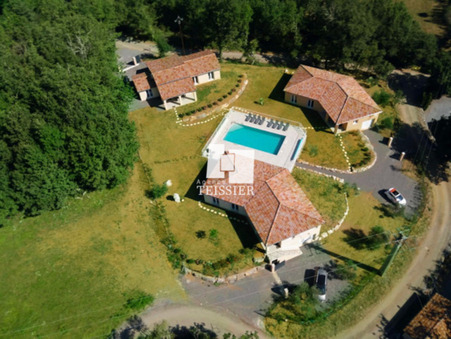Maison de luxe Ruoms 1 042 000 €
