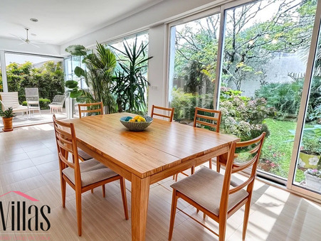Maison de luxe Le bouscat 786 000 €