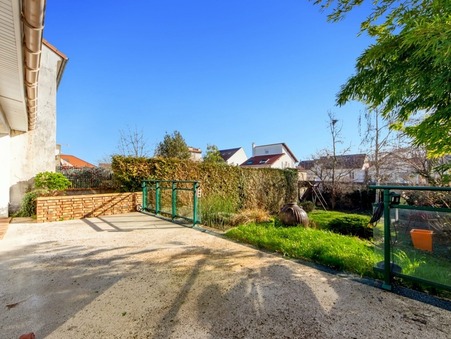 Maison de prestige Antony 895 000 €