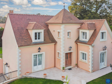 à vendre Villa de luxe Orgerus 655 000 €