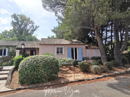 Maison de prestige Le muy 710 600 €