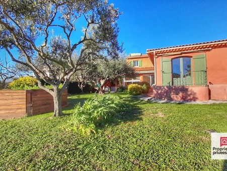 Maison de luxe Le muy 529 000 €