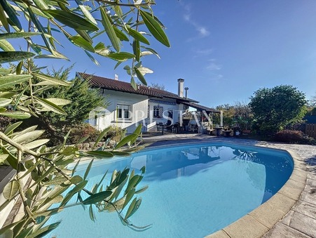 Maison de luxe Bassussarry 790 000 €