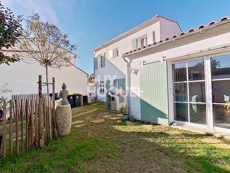 à vendre Maison/villa  La Flotte 882 000 €