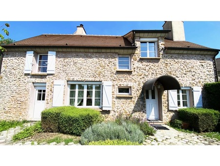 Maison de prestige Le mesnil-saint-denis 600 000 €