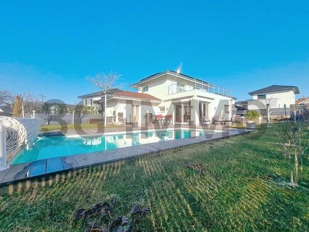 Maison de prestige Annecy 936 000 €