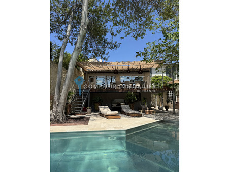 à vendre Maison de caractère de prestige Aigues Vives 1 390 000 €