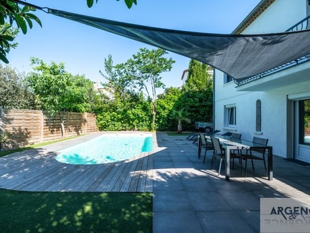 à vendre Villa de luxe Le Crès 699 000 €