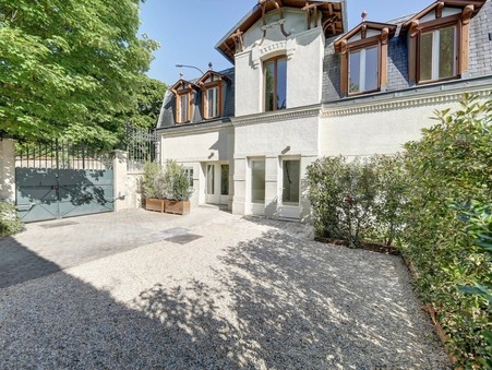 Maison de luxe Saint-germain-en-laye 1 210 000 €