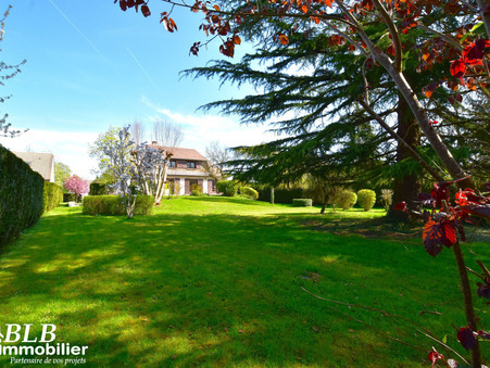 à vendre Maison grand standing Les Essarts le Roi 597 400 €