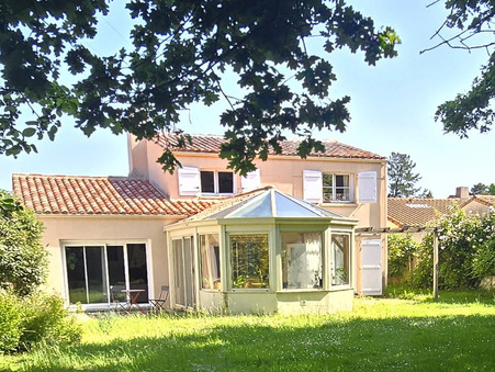 Vente Villa de luxe Basse Goulaine 559 520 €
