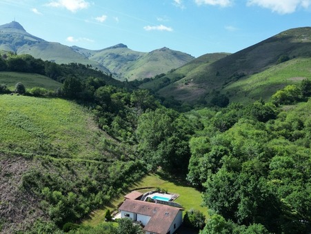 à vendre Maison de caractère grand standing Ascain 1 195 000 €
