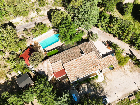 Maison de prestige Lauris 545 000 €