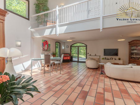 à vendre Maison/villa haut de gamme Pompignac 679 000 €