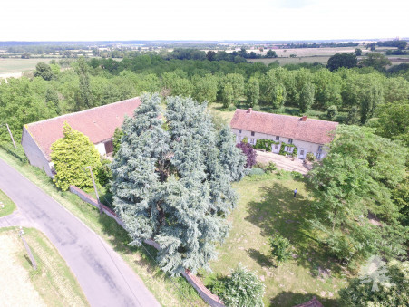 Vente Maison de maître de prestige Bourges 598 500 €