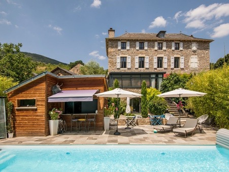 Propriete de prestige Compeyre 1 196 000 €