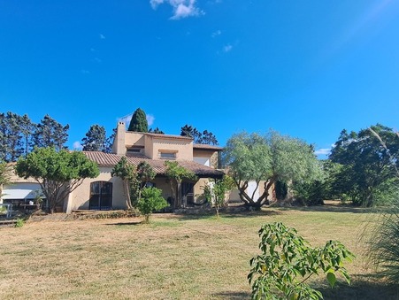 Maison de prestige Arles 780 000 €