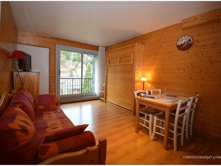 Achat        0 de luxe Auvergne 679 000 €