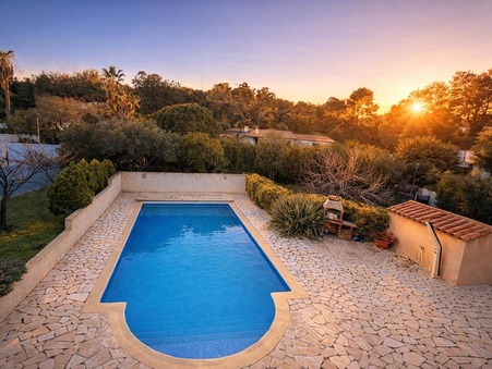 Maison de prestige Agde 630 000 €
