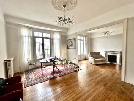 Vente        Appartement haut standing Centre 674 000 €