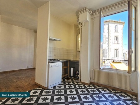 à vendre        0 de qualité Auvergne 650 000 €